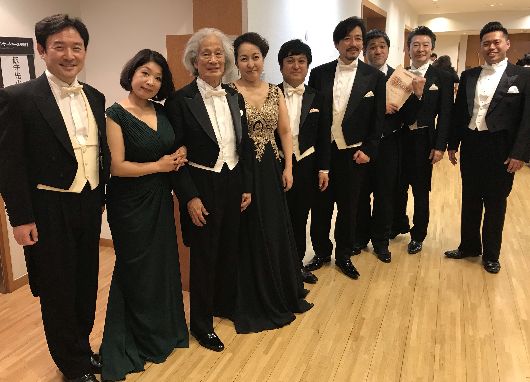 終演後、ソリストの皆さんと